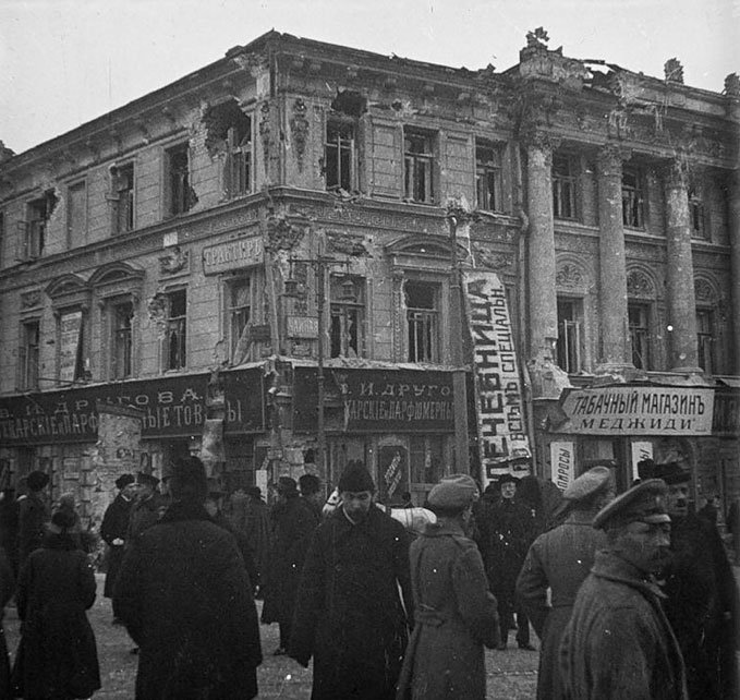 Иллюстрация к книге — Не прощаюсь [i_019.jpg]