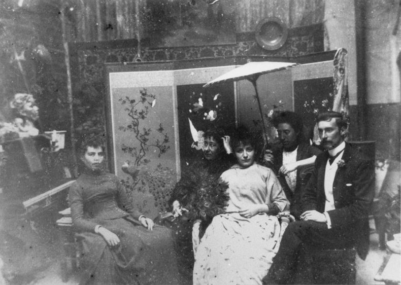 Иллюстрация к книге — Не прощаюсь [i_034.jpg]