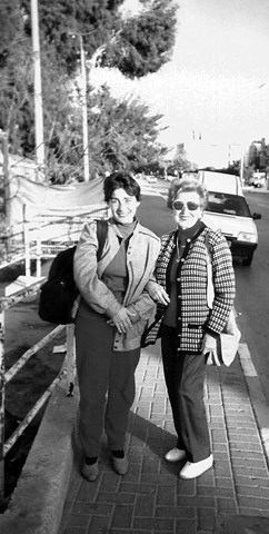 Иллюстрация к книге — Путеводитель потерянных. Документальный роман [i_025.jpg]