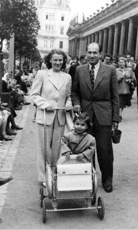 Иллюстрация к книге — Путеводитель потерянных. Документальный роман [i_072.jpg]