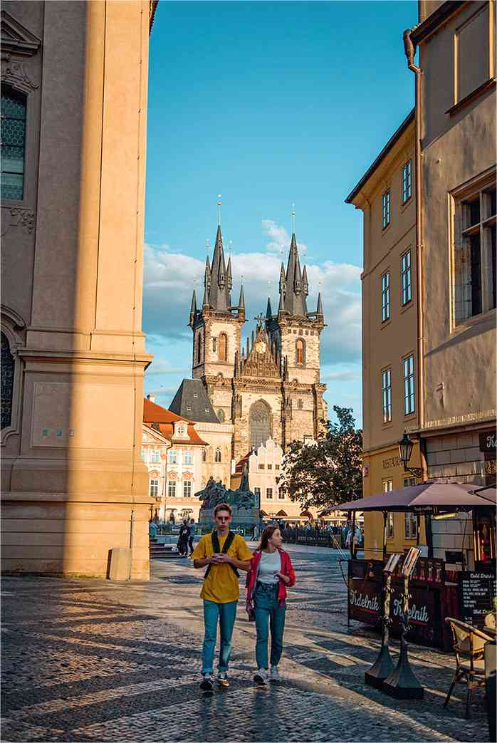 Иллюстрация к книге — Чешское время. Большая история маленькой страны: от святого Вацлава до Вацлава Гавела [i_223.jpg]