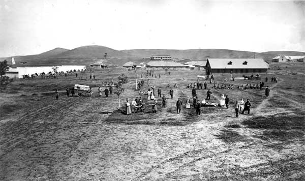 Иллюстрация к книге — Во власти черных птиц [i_008.jpg]