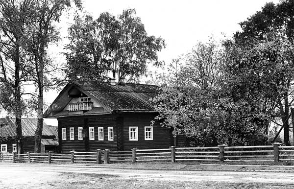 Иллюстрация к книге — Без войны и на войне [i_006.jpg]