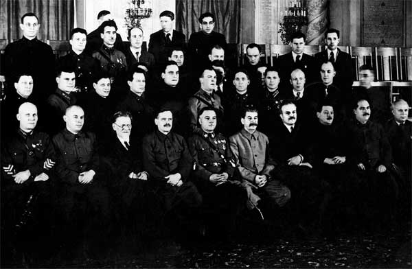 Иллюстрация к книге — Без войны и на войне [i_028.jpg]