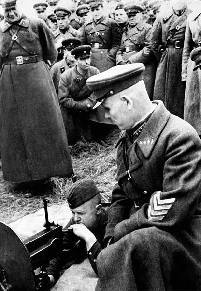 Иллюстрация к книге — Без войны и на войне [i_029.jpg]