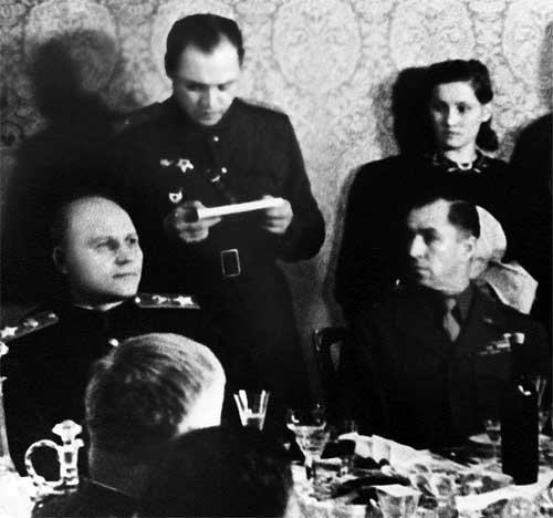 Иллюстрация к книге — Без войны и на войне [i_052.jpg]