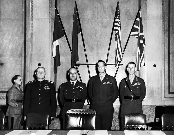 Иллюстрация к книге — Без войны и на войне [i_056.jpg]