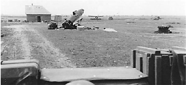 Иллюстрация к книге — Небо вторжения. Горячее лето 1941 года [i_047.jpg]