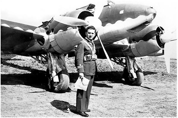 Иллюстрация к книге — Небо вторжения. Горячее лето 1941 года [i_179.jpg]