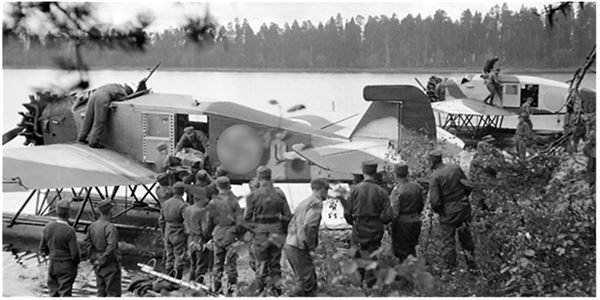 Иллюстрация к книге — Небо вторжения. Горячее лето 1941 года [i_212.jpg]