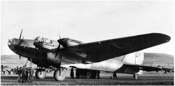 Иллюстрация к книге — Небо вторжения. Горячее лето 1941 года [i_257.jpg]