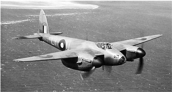 Иллюстрация к книге — Небо вторжения. Горячее лето 1941 года [i_347.jpg]