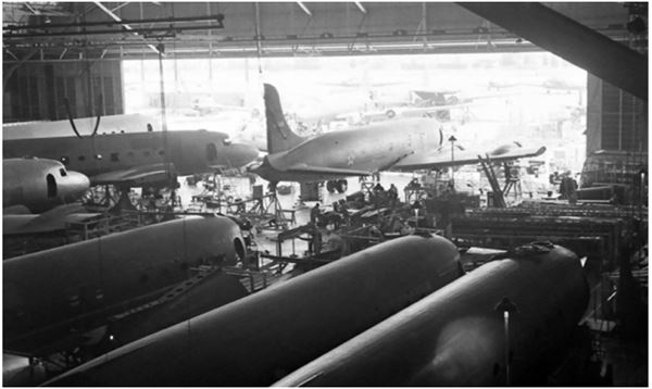 Иллюстрация к книге — Небо вторжения. Горячее лето 1941 года [i_362.jpg]