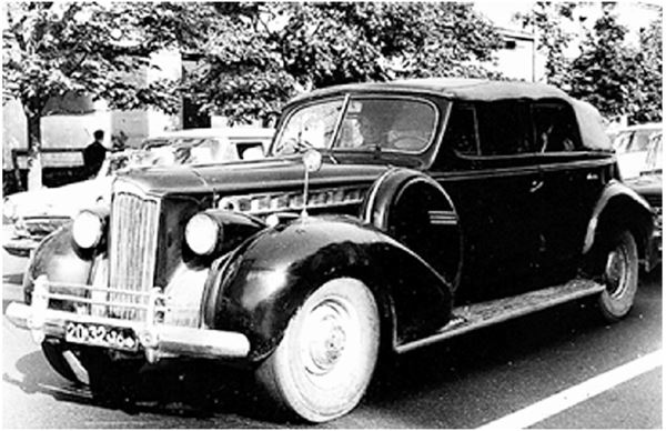 Иллюстрация к книге — Небо вторжения. Горячее лето 1941 года [i_381.jpg]