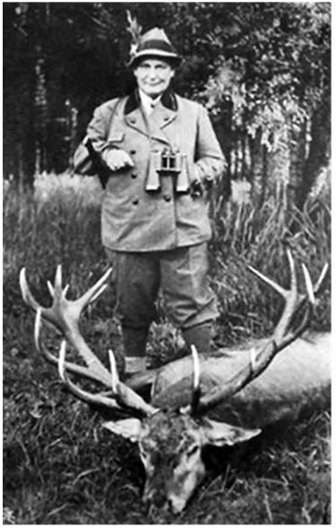 Иллюстрация к книге — Небо вторжения. Горячее лето 1941 года [i_393.jpg]