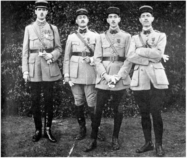 Иллюстрация к книге — Небо вторжения. Горячее лето 1941 года [i_400.jpg]