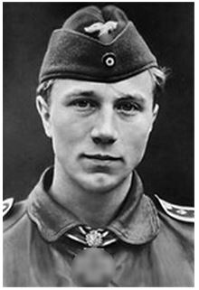 Иллюстрация к книге — Небо вторжения. Горячее лето 1941 года [i_443.jpg]