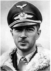 Иллюстрация к книге — Небо вторжения. Горячее лето 1941 года [i_444.jpg]