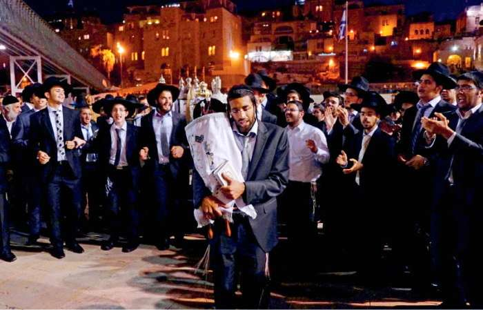 Иллюстрация к книге — История иудаизма [i_070.jpg]