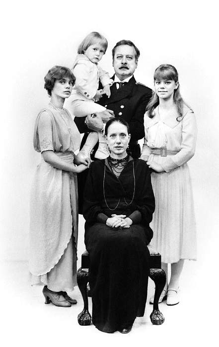 Иллюстрация к книге — Встань и иди. Иначе нельзя [i_025.jpg]