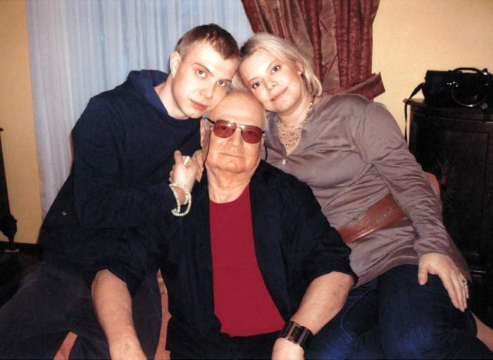 Иллюстрация к книге — Встань и иди. Иначе нельзя [i_053.jpg]