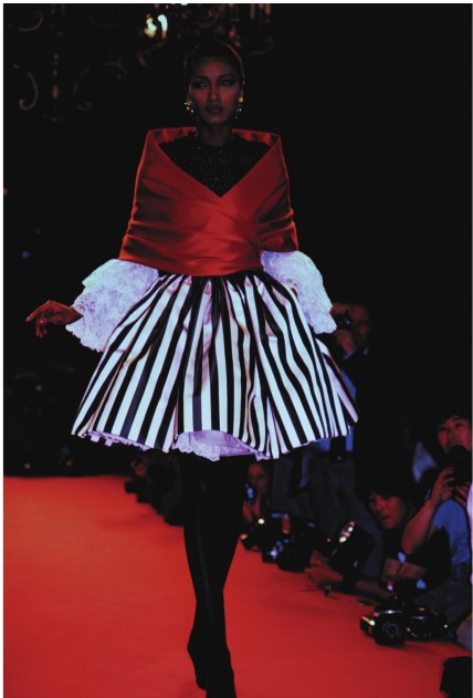 Иллюстрация к книге — Парижская мода. Культурная история [i_104.jpg]