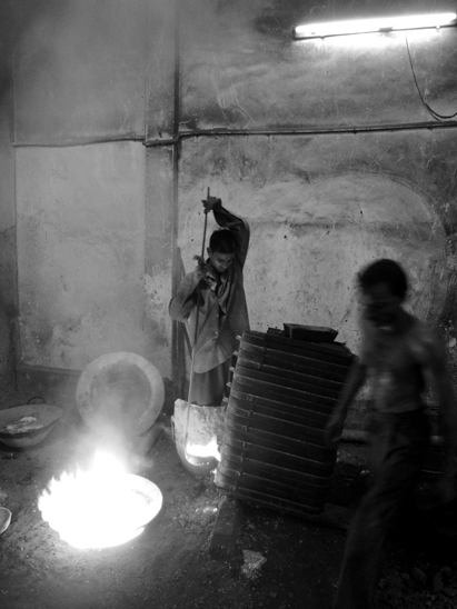 Иллюстрация к книге — Планета свалок. Путешествия по многомиллиардной мусорной индустрии [i_027.jpg]