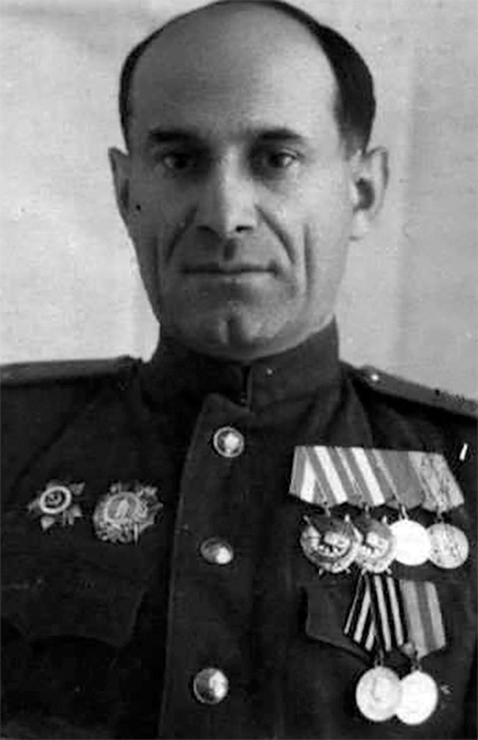 Иллюстрация к книге — Июль 1944. Битва за Псков [i_080.jpg]