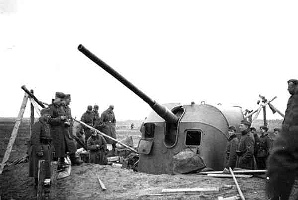 Иллюстрация к книге — Оборона Крыма 1941 г. Прорыв Манштейна [i_002.jpg]