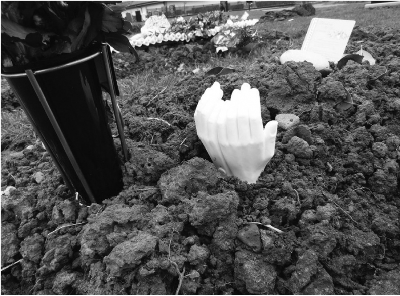 Иллюстрация к книге — Смерть, ритуал и вера. Риторика погребальных обрядов [i_007.jpg]