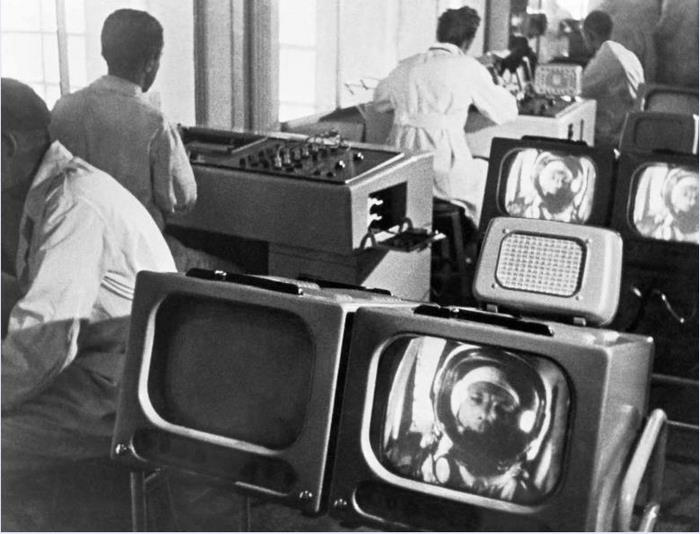 Иллюстрация к книге — Юрий Гагарин. Первый человек в космосе. Как это было [i_047.jpg]