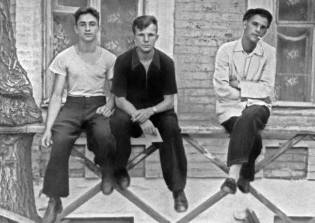 Иллюстрация к книге — Юрий Гагарин. Первый человек в космосе. Как это было [i_057.jpg]