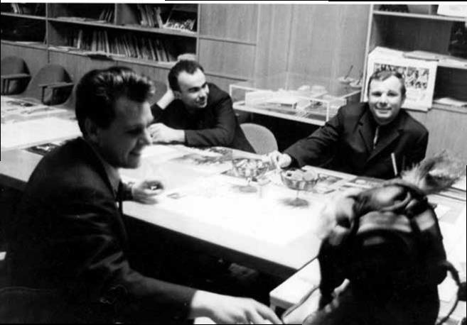 Иллюстрация к книге — Юрий Гагарин. Первый человек в космосе. Как это было [i_088.jpg]