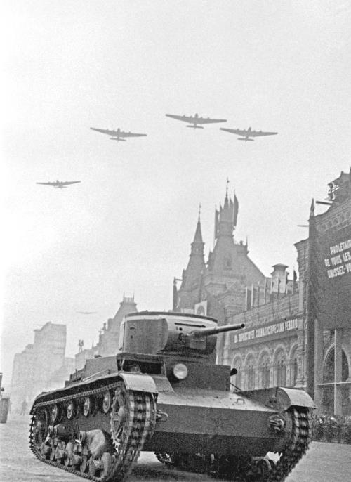 Иллюстрация к книге — 1937. Большой террор. Хроника одного года [i_093.jpg]