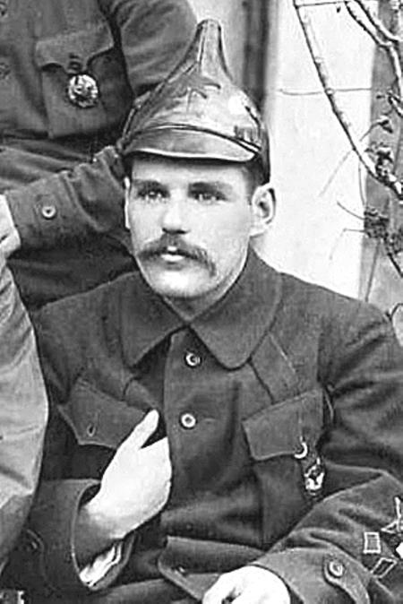 Иллюстрация к книге — 1937. Большой террор. Хроника одного года [i_095.jpg]