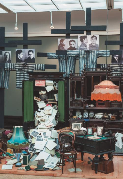 Иллюстрация к книге — 1937. Большой террор. Хроника одного года [i_110.jpg]