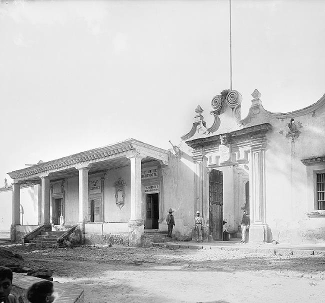 Иллюстрация к книге — Жгучая Испания [i_037.jpg]