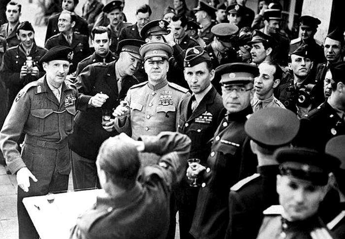 Иллюстрация к книге — Поход в Европу. Когда Америка была с Россией [i_017.jpg]