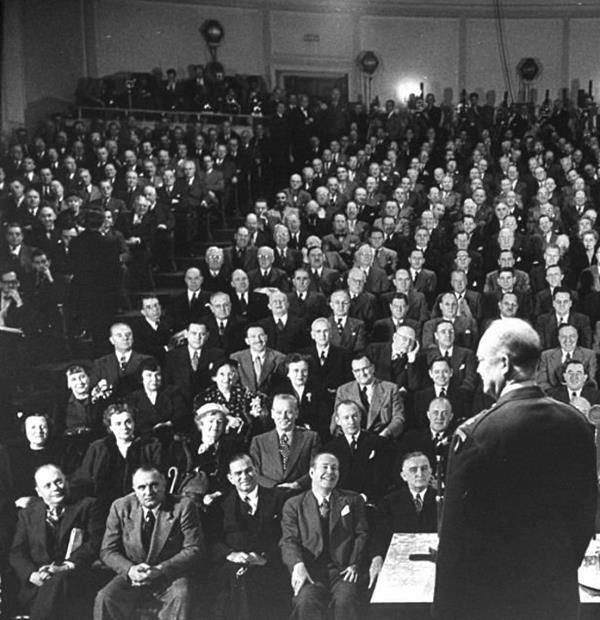 Иллюстрация к книге — Поход в Европу. Когда Америка была с Россией [i_021.jpg]