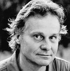 Иллюстрация к книге — Змей и Радуга. Удивительное путешествие гарвардского ученого в тайные общества гаитянского вуду, зомби и магии [i_001.jpg]