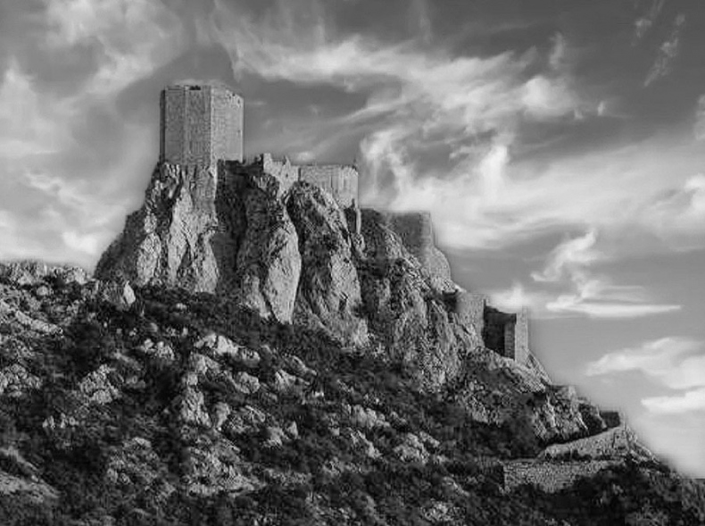 Иллюстрация к книге — Волшебное лето во Франции. Замки, фиалки и вишневый пирог [i_095.jpg]