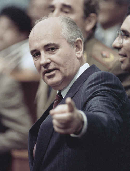 Иллюстрация к книге — Последний день СССР. Свидетельство очевидца [i_015.jpg]