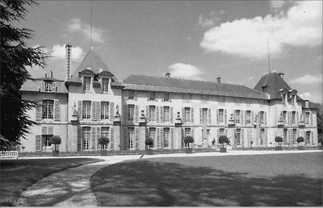 Иллюстрация к книге — Нравы Мальмезонского дворца [i_015.jpg]