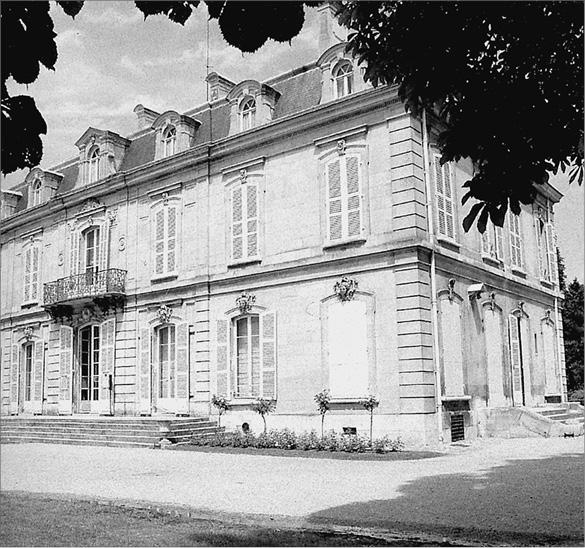 Иллюстрация к книге — Нравы Мальмезонского дворца [i_026.jpg]