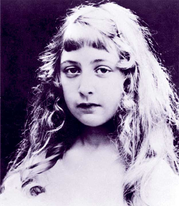 Иллюстрация к книге — Агата Кристи. Она написала убийство [i_009.jpg]