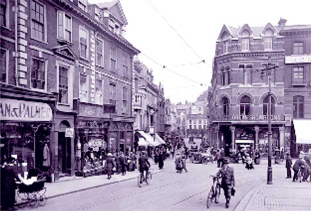 Иллюстрация к книге — Агата Кристи. Она написала убийство [i_041.jpg]