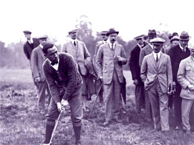 Иллюстрация к книге — Агата Кристи. Она написала убийство [i_051.jpg]