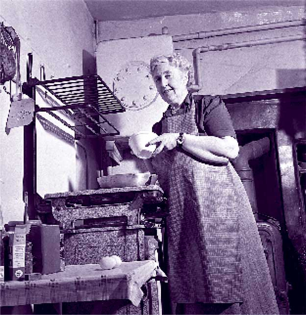 Иллюстрация к книге — Агата Кристи. Она написала убийство [i_142.jpg]