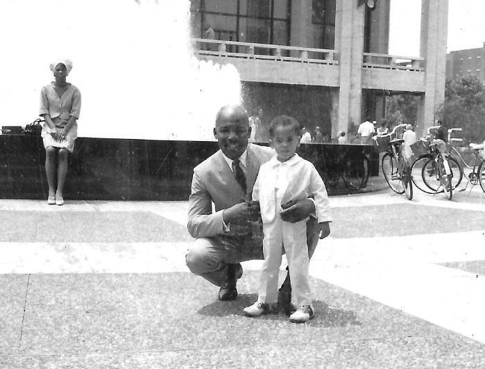 Иллюстрация к книге — Пусть правит любовь. Автобиография [i_004.jpg]