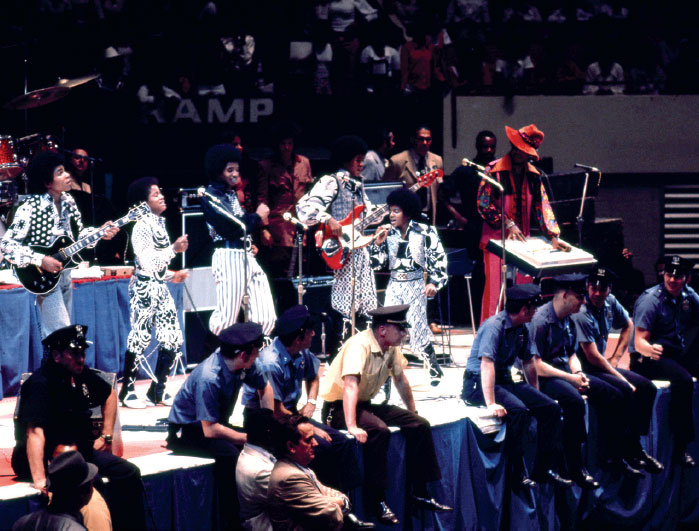 Иллюстрация к книге — Пусть правит любовь. Автобиография [i_014.jpg]